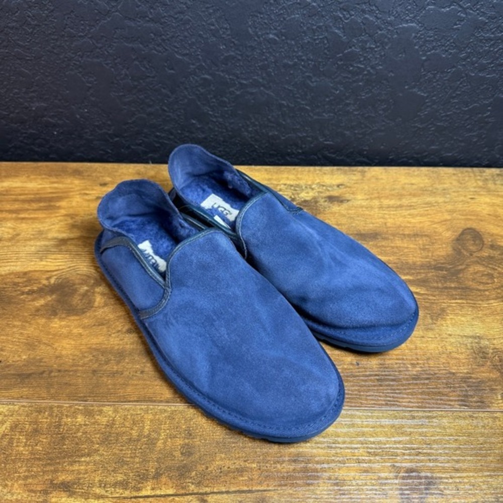 UGG Ascot 1101110 Navy Suede Sheepskin Lined Slippers‎ Mens 10